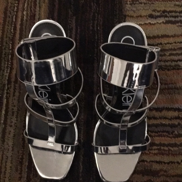 Calvin Klein Dolcita Silver Dress Shoes Preowned - Picture 2 of 7